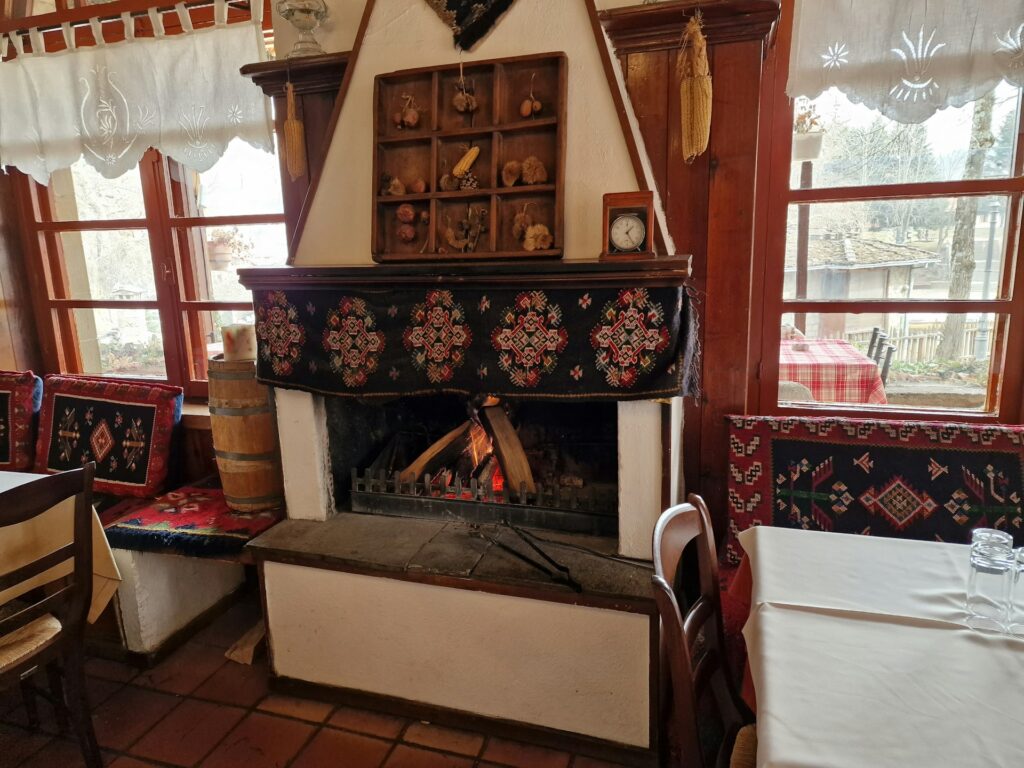an outdated fireplace that needs to be restored