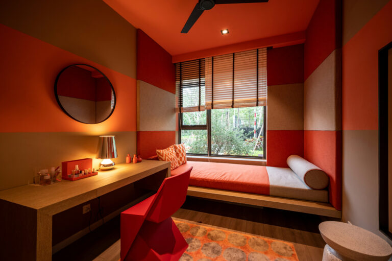 How Should I Paint My Small Room? Techniques and Tricks to Know
