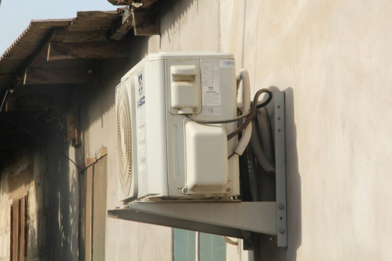 Your AC Maintenance Checklist Before the Heat Waves Arrive