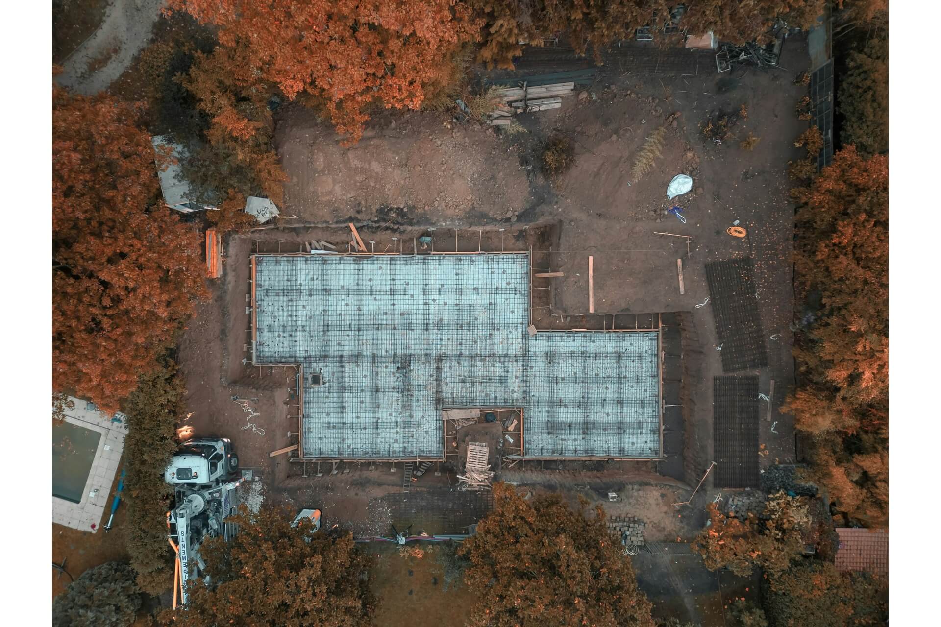 miguel-picq-gpX-8rCByMw-unsplash-1