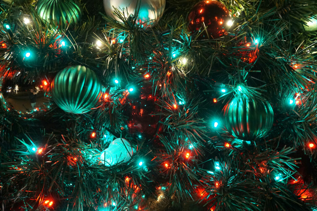 Dark or moody Christmas trees are very on trend.