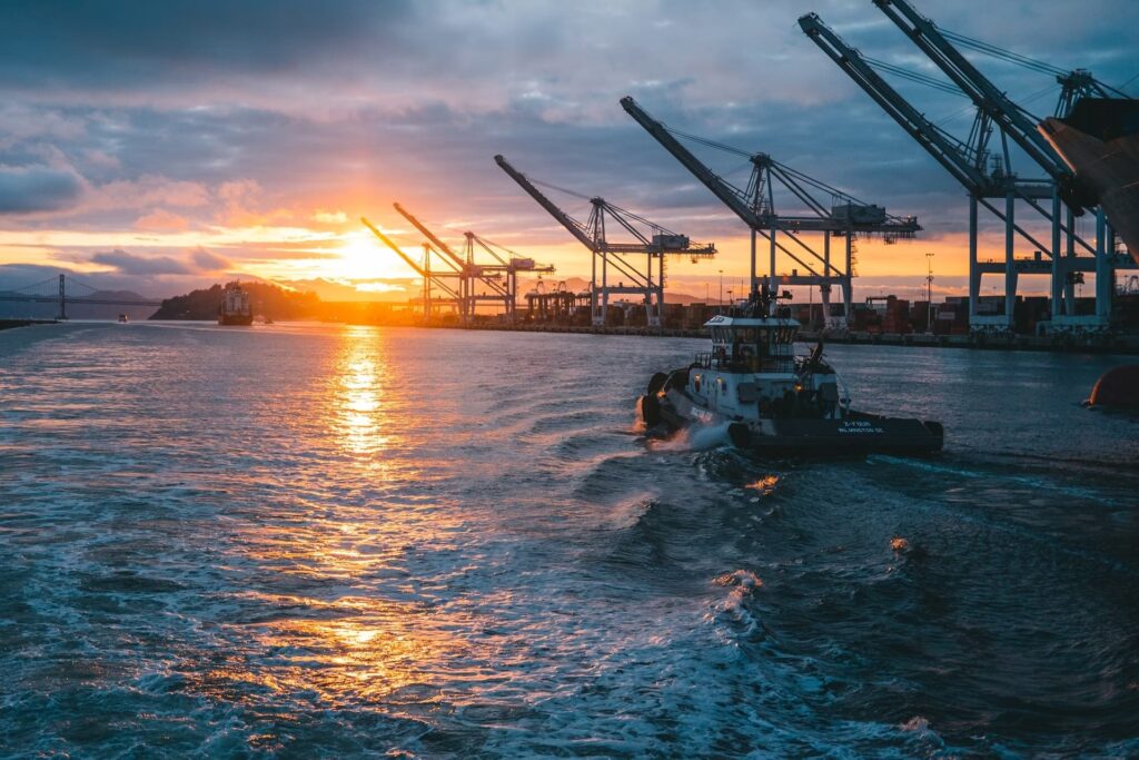 Fixed cranes on the docks