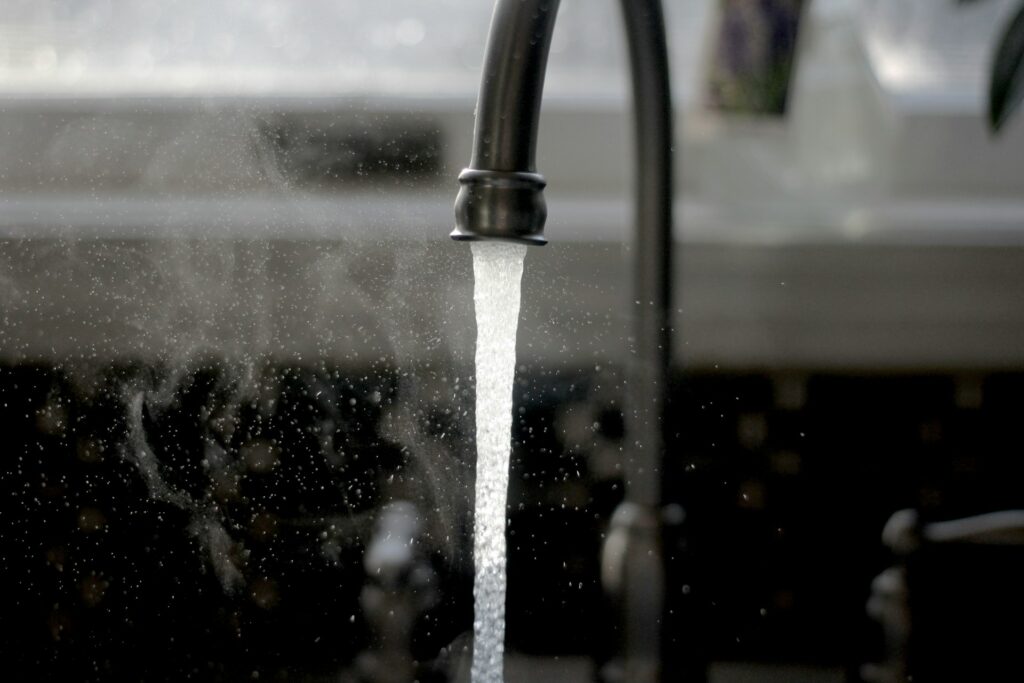 A tap with running water.