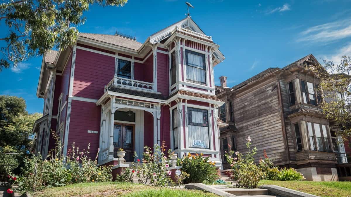 innes victorian house from charmed