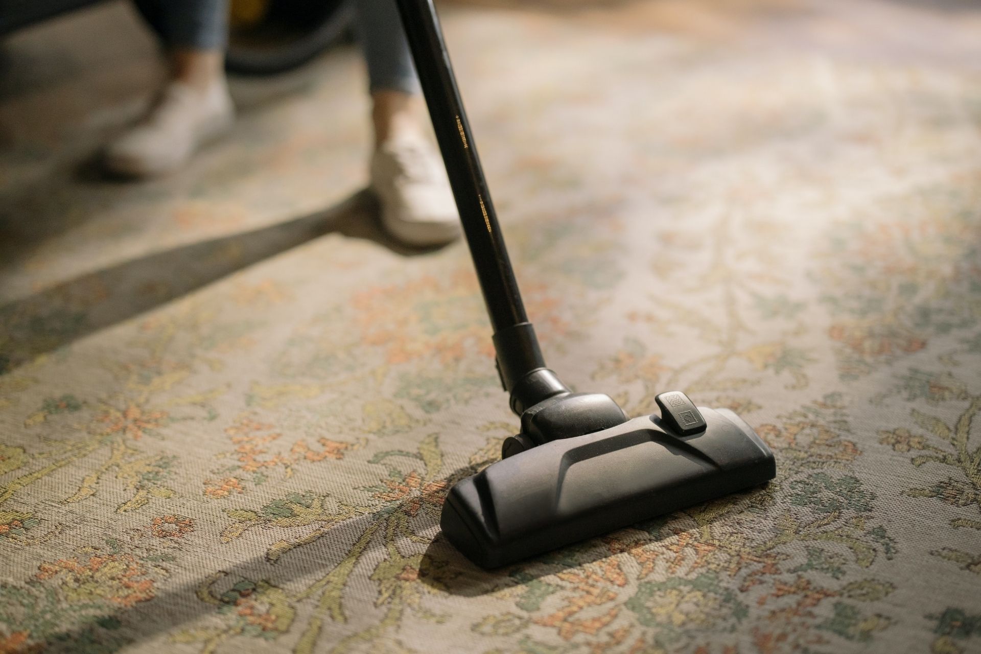 How-to-Choose-an-Eco-Friendly-Vacuum