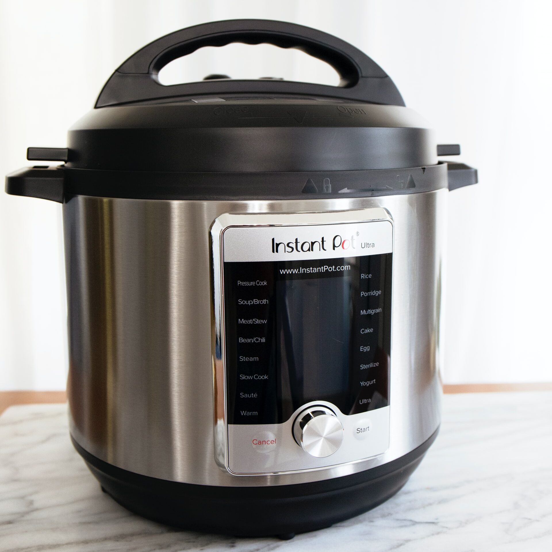 a large silver Instapot pressure cooker