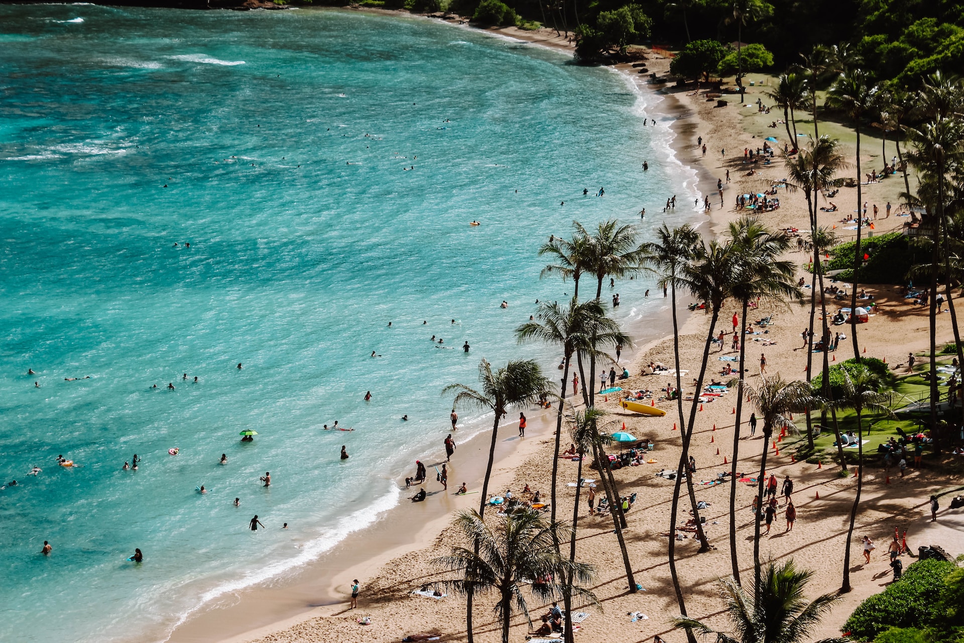 cost of living in hawaii - a beach in hawaii