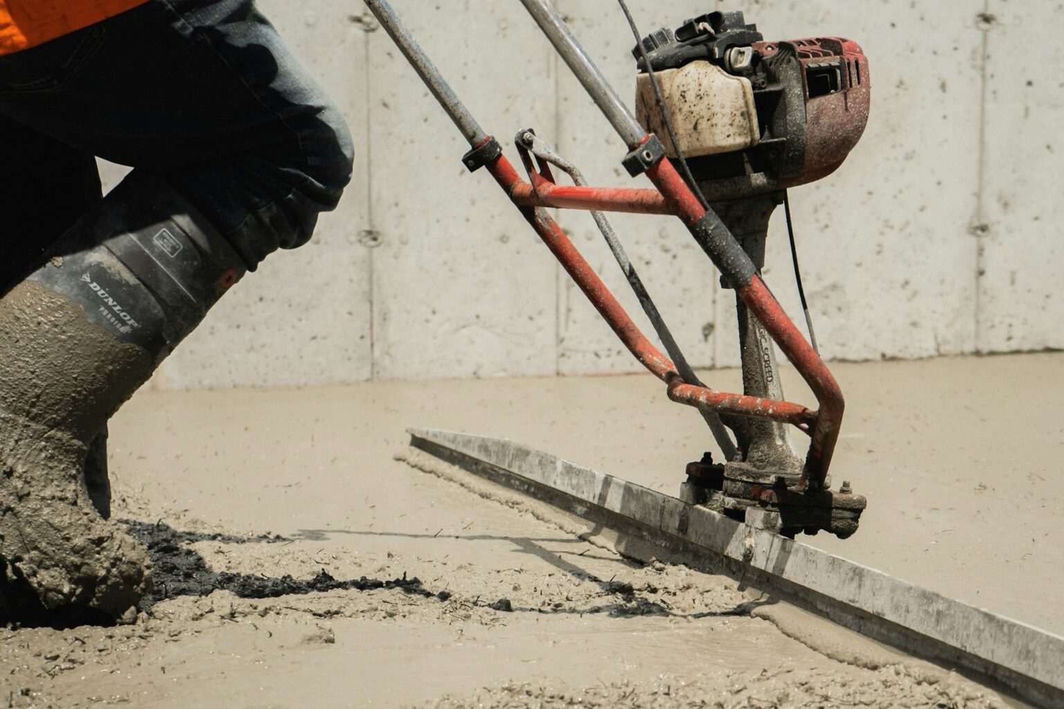 Concrete Curing Time Charts for Homeowners and DIYers | Renovated