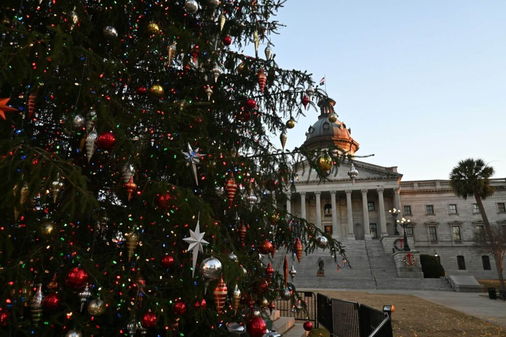 Christmas tree in front of the South Carolina capitol building
