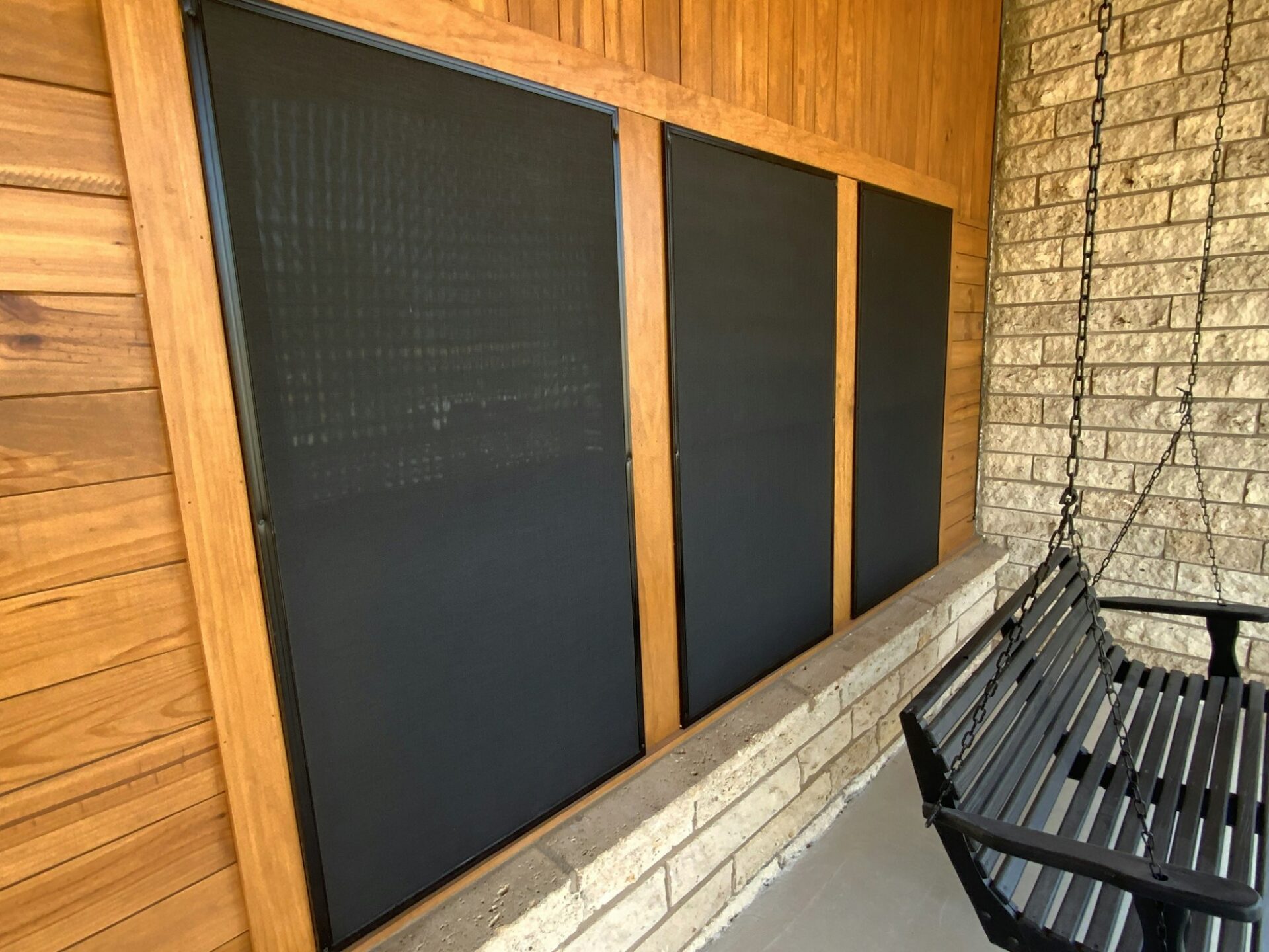 screened-in porch