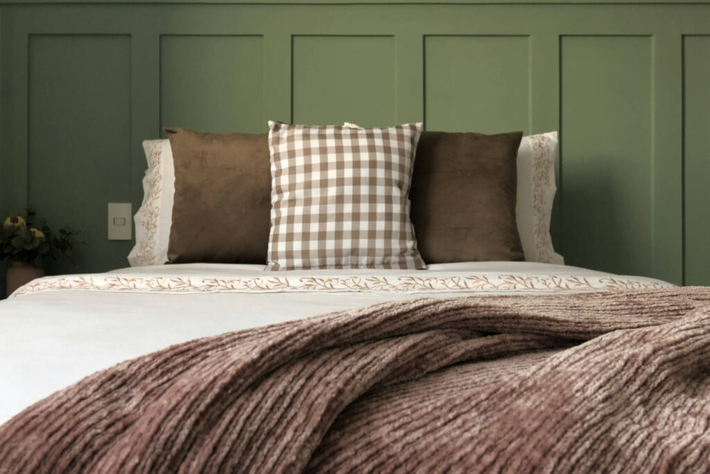 A fall color palette is as versatile as you.