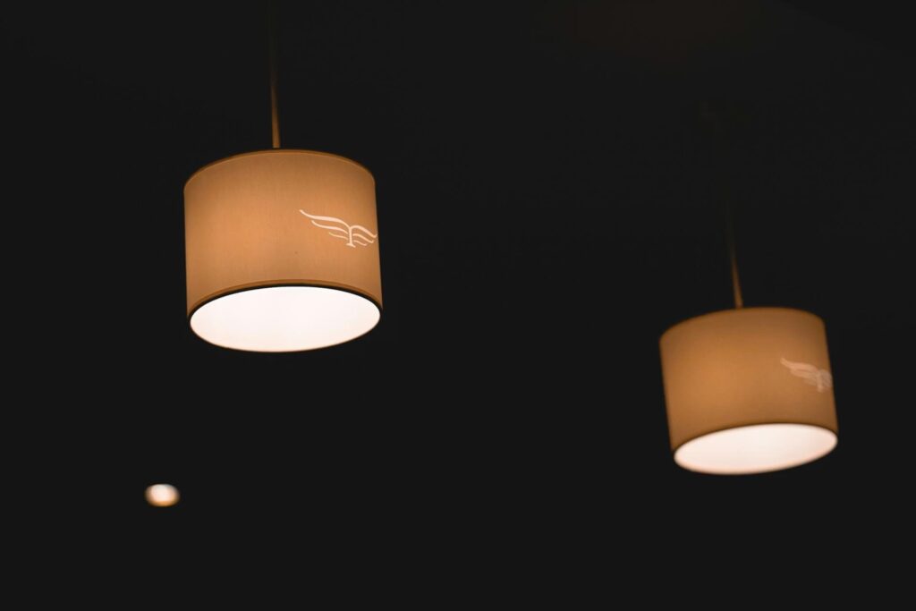 round lamps with white light