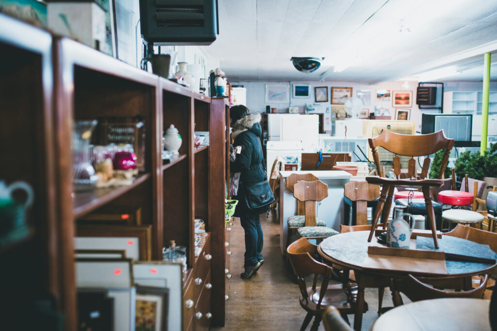 Learn how to thrift furniture by choosing the right times to visit stores.